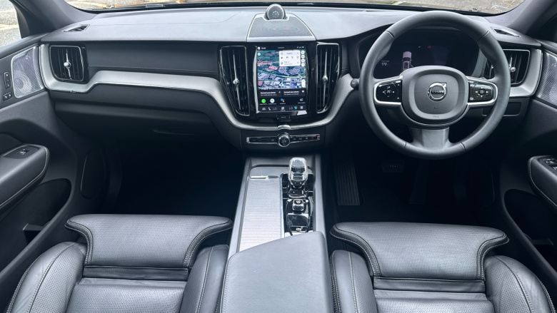 Volvo XC60 2.0 B5P Ultra Black Edition 5dr AWD Geartronic Petrol Estate